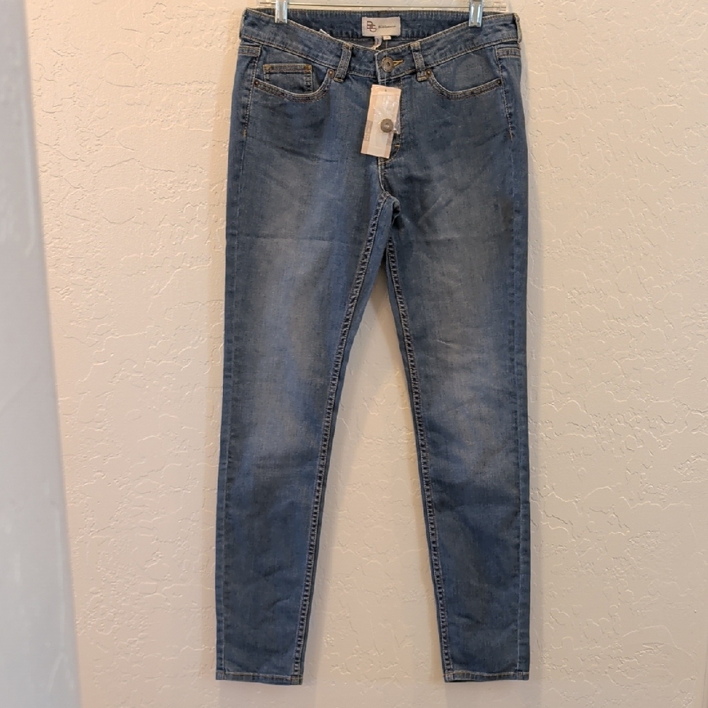NWT BCBGeneratiom Skinny Jeans Women's 29 PAQ2C542 Mindwash Blue